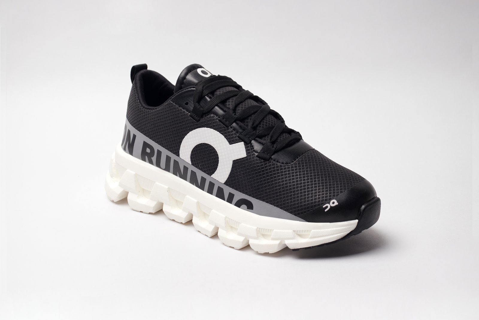 ON CLOUD RUNNING AA NEGRO